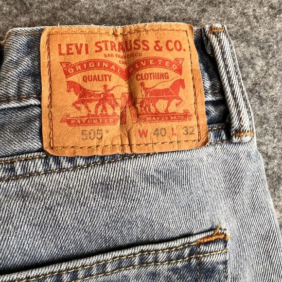Men's Levi’s  505‎ Jeans Men’s 40x32 Straight Light  Wash Denim Zipper - Picture 3 of 8